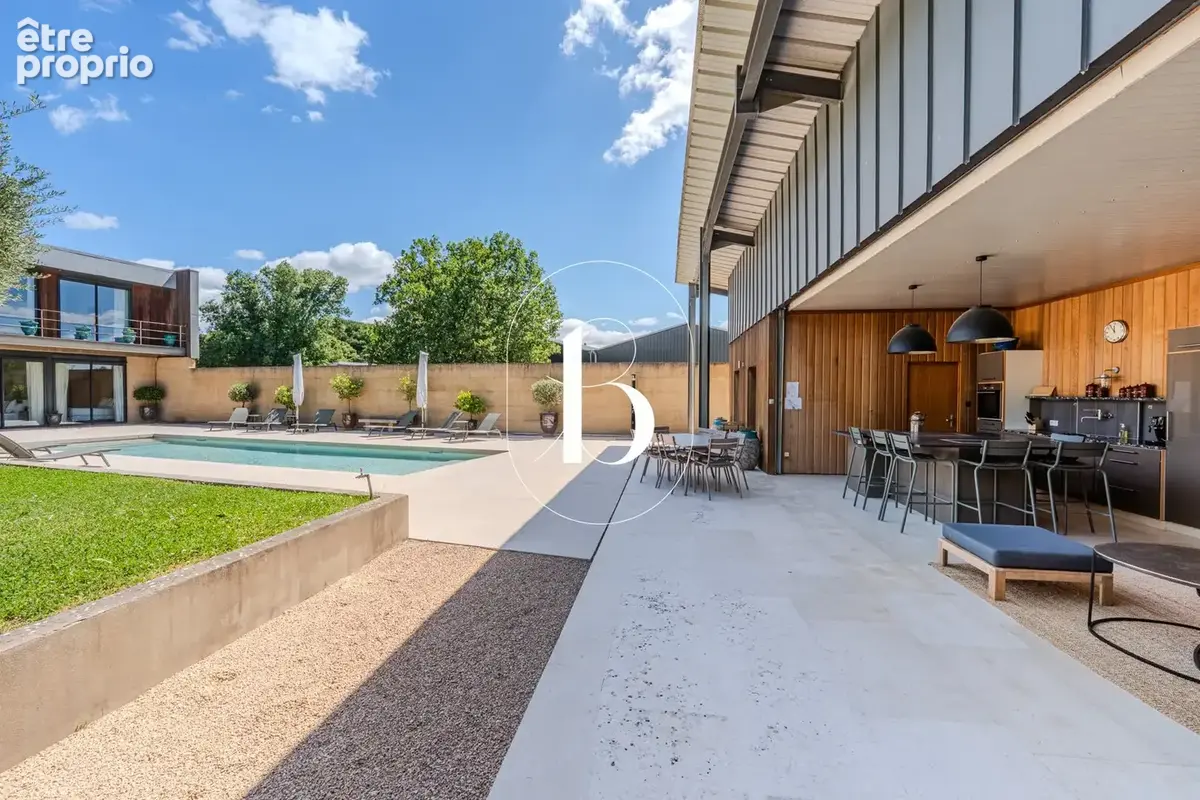 Maison 9 pièces 273 m² à vendre à Uzes (30700) - photo 6