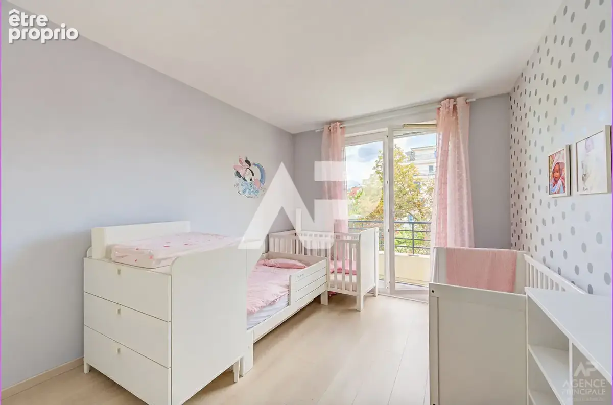 Appartement Rueil Malmaison 3 pièce(s) 72.9 m2 - photo 8