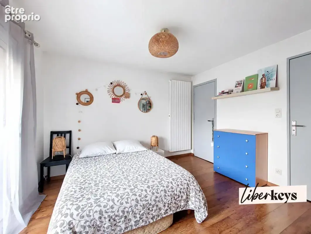 Rennes Le Landry  - T5, env. 100 m² / Dernier étage, grand balcon Ouest, lumineux, garage - photo 9