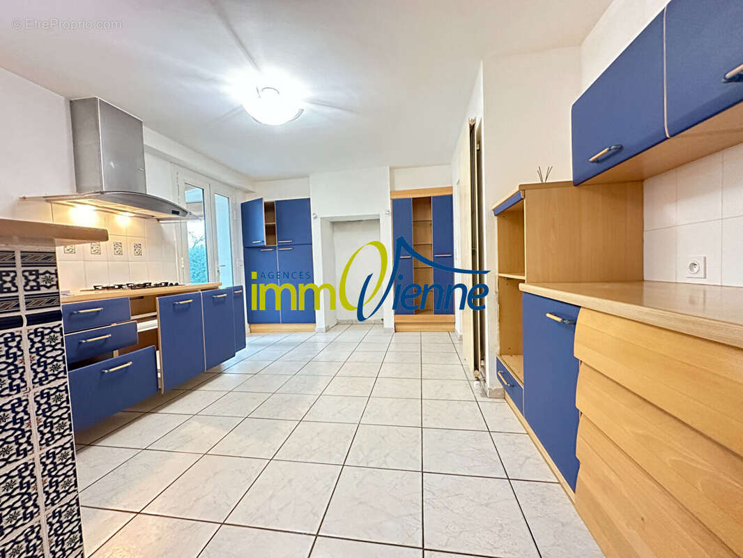 Maison à BUXEROLLES