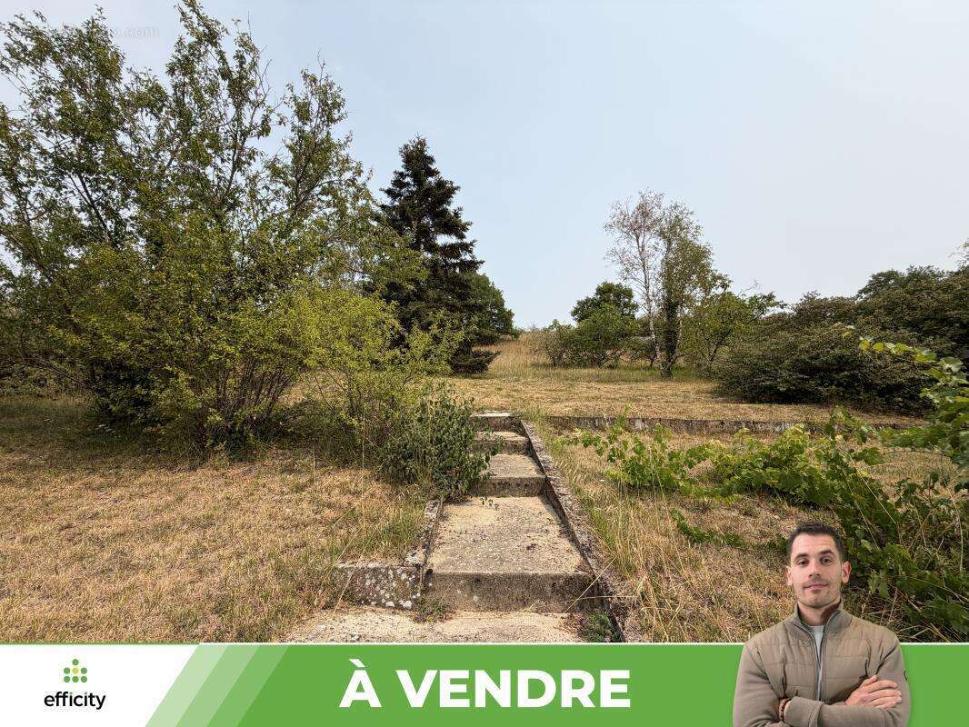 Maison 169 m² à Migne-Auxances  - photo 17