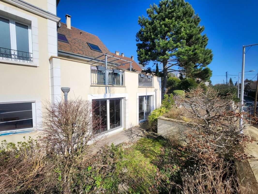 Maison à ATHIS-MONS