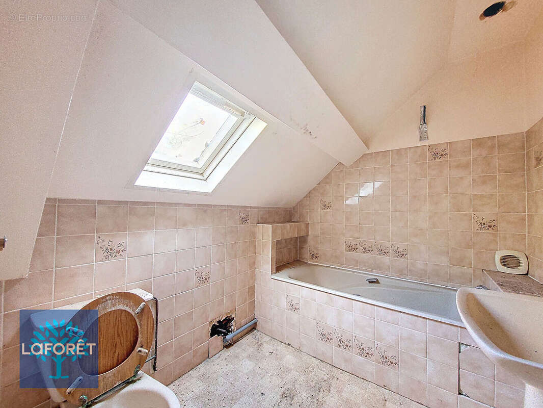 Maison à LA SELLE-EN-COGLES