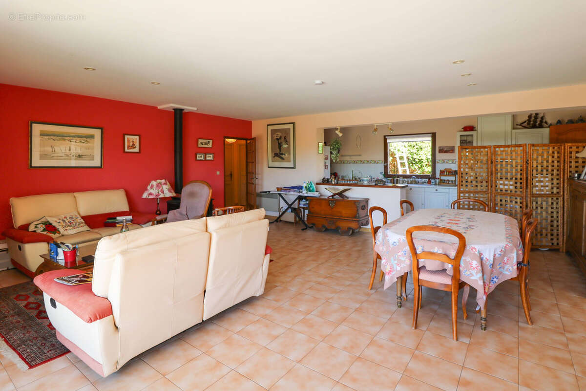 Maison à UZES