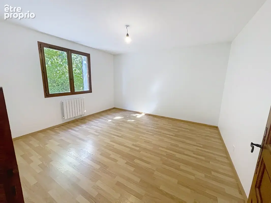 Maison 10 pièces 190 m² à vendre à Vals-Les-Bains (07600) - photo 13