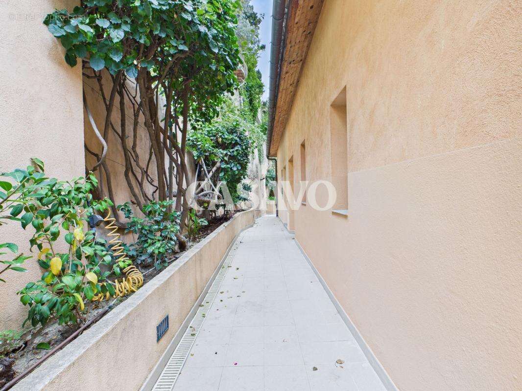 Appartement à ROQUEBRUNE-CAP-MARTIN