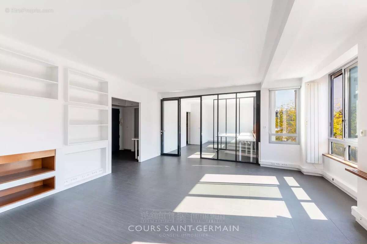 Appartement à PARIS-15E