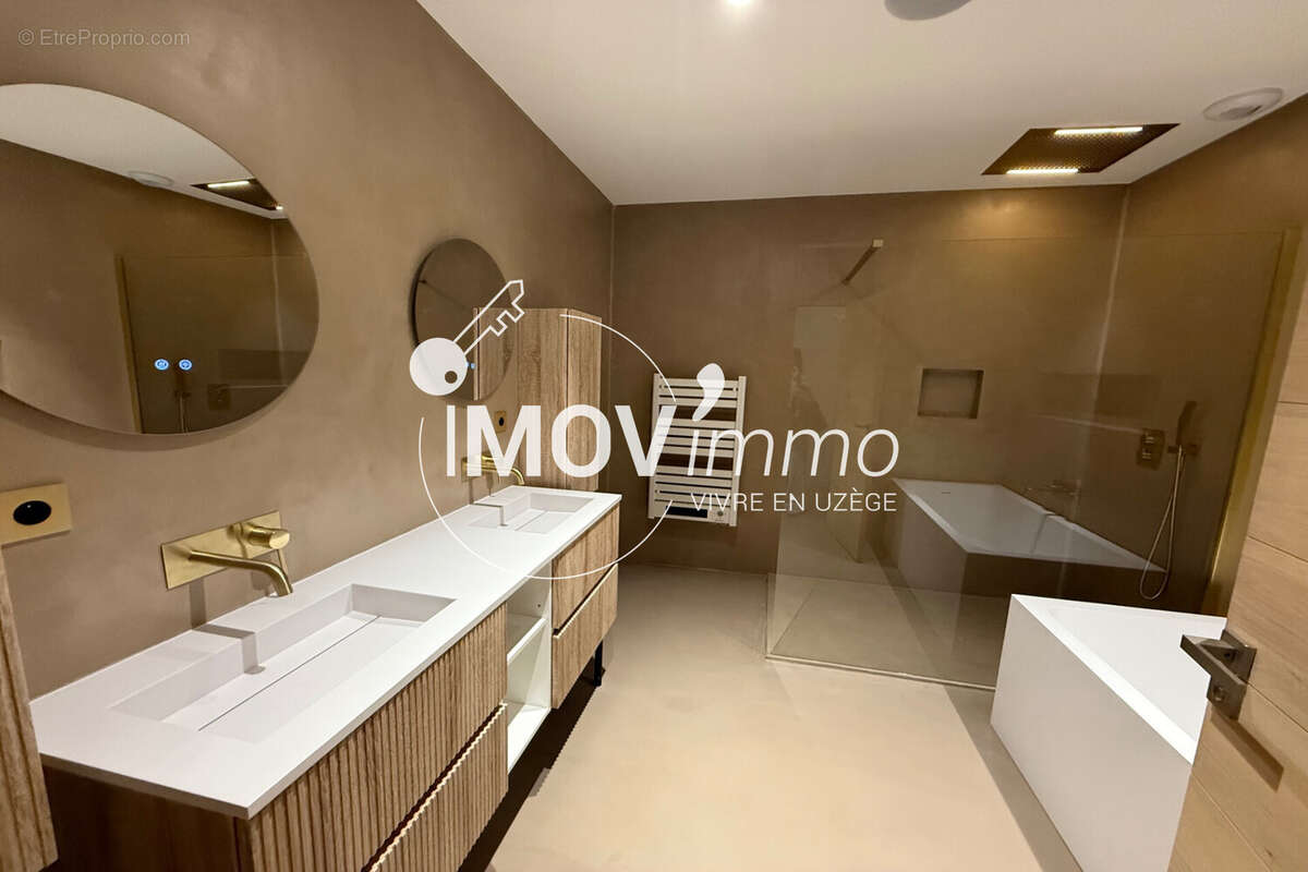 Maison à SAINT-QUENTIN-LA-POTERIE