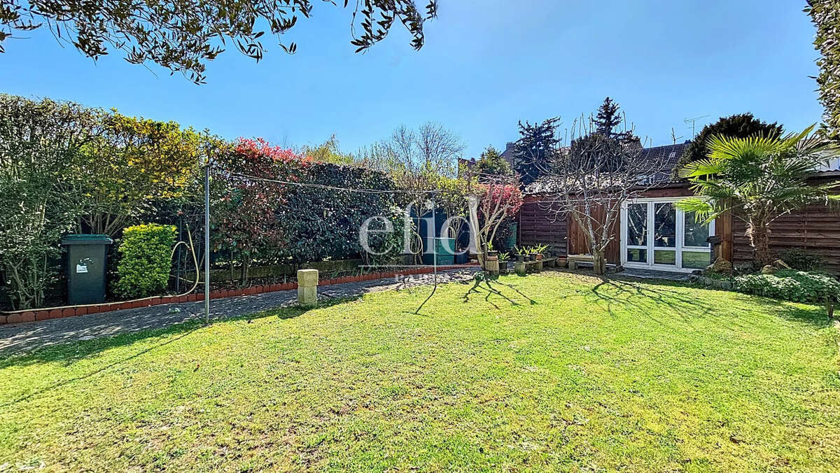 Maison à CHOISY-LE-ROI