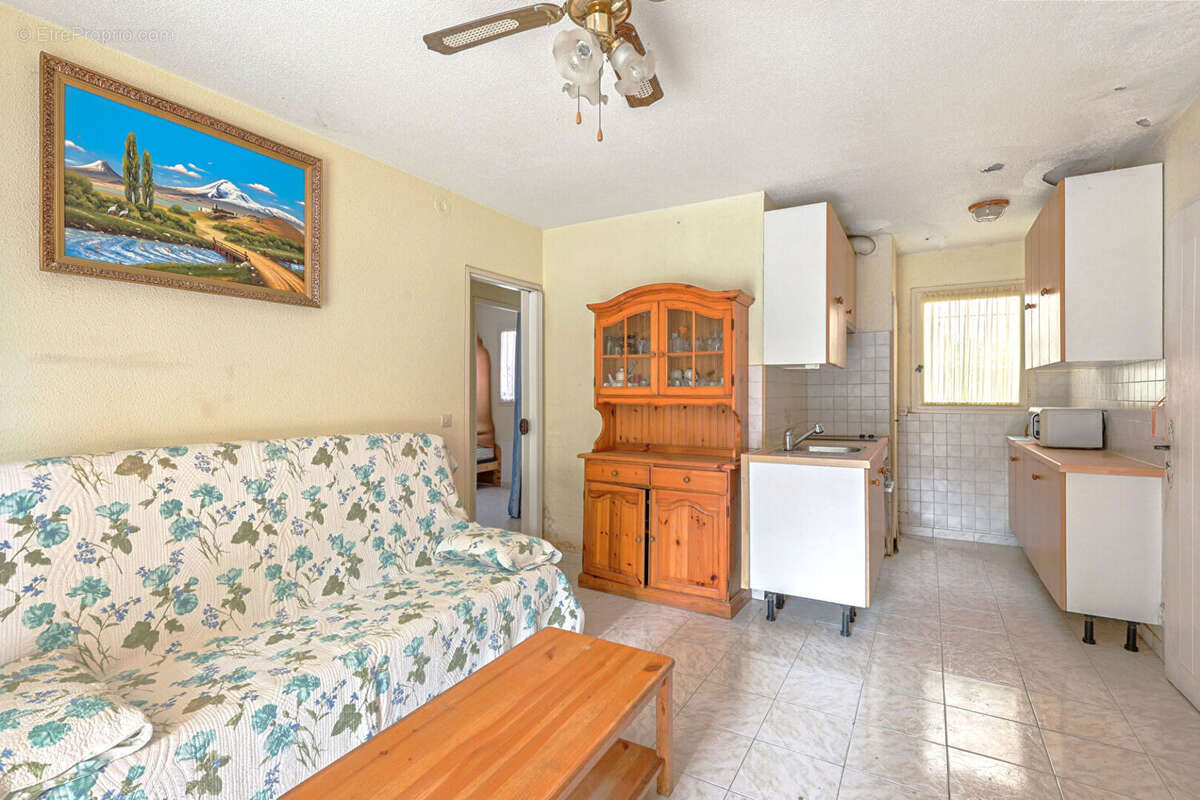 Appartement à LA LONDE-LES-MAURES