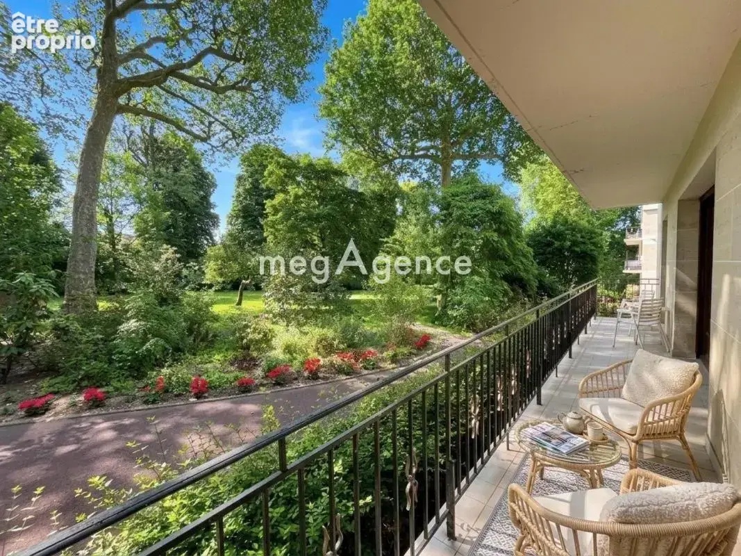 Appartement à SAINT-NOM-LA-BRETECHE