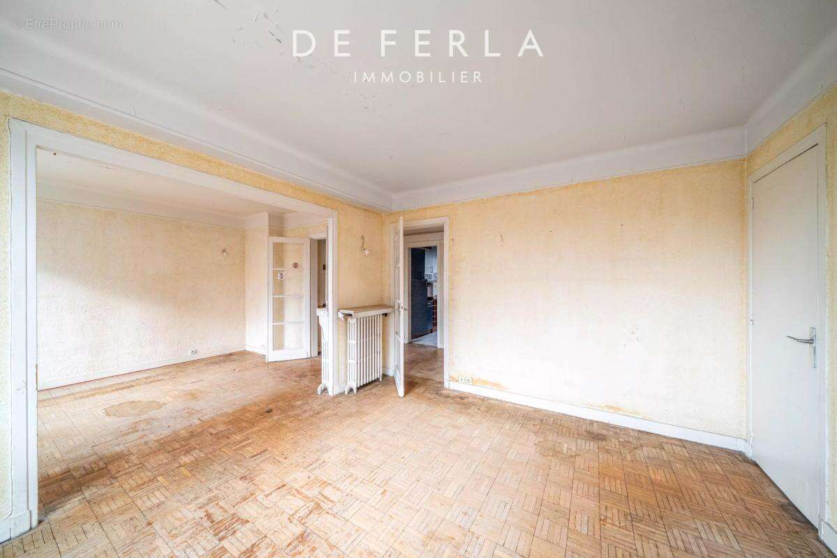 Appartement à PARIS-15E