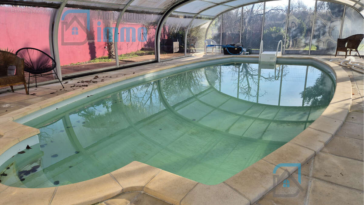 Maison à MEHUN-SUR-YEVRE