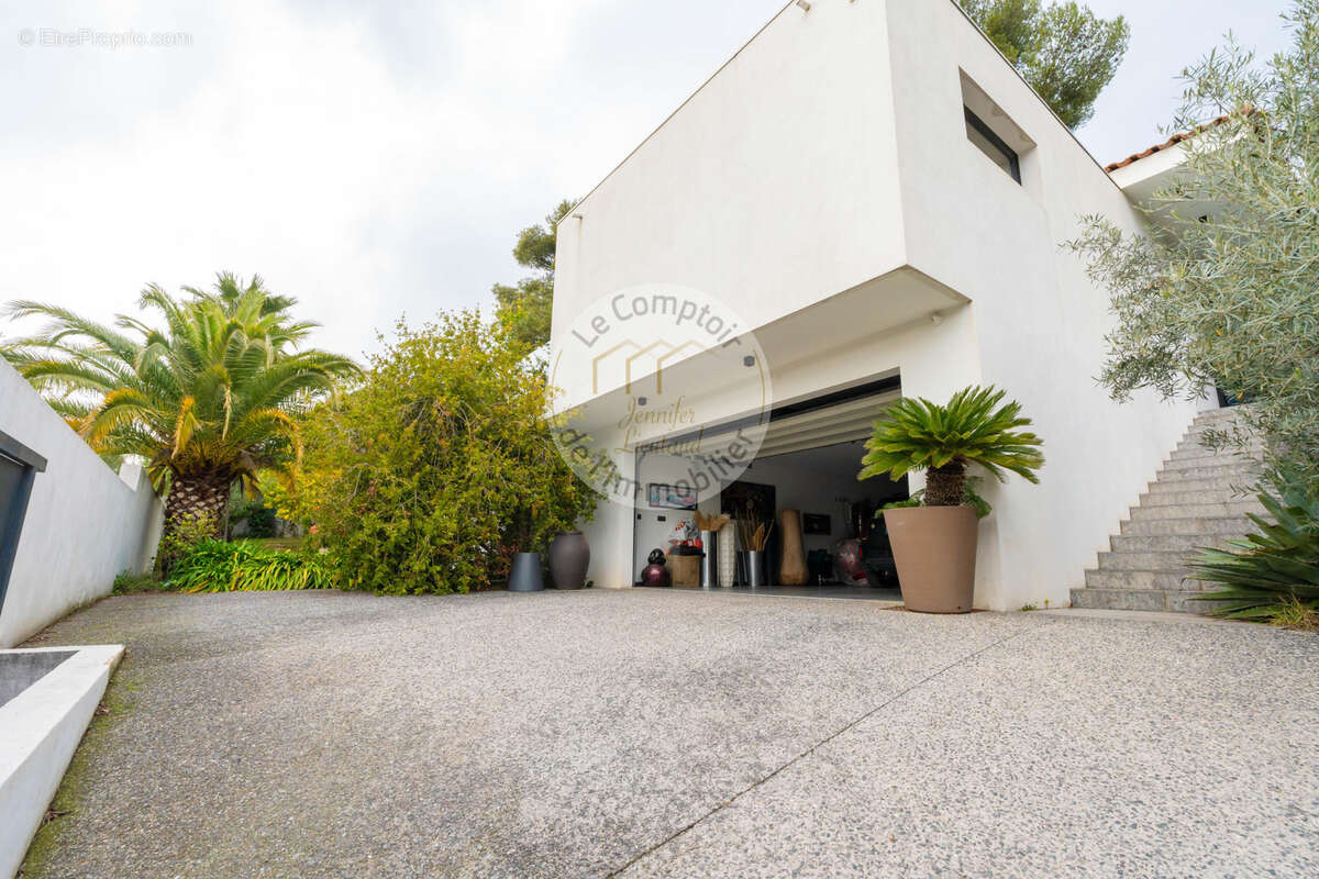 Maison à MARSEILLE-9E