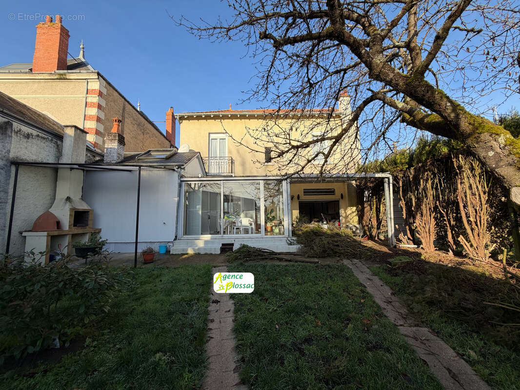 Maison à CHATELLERAULT