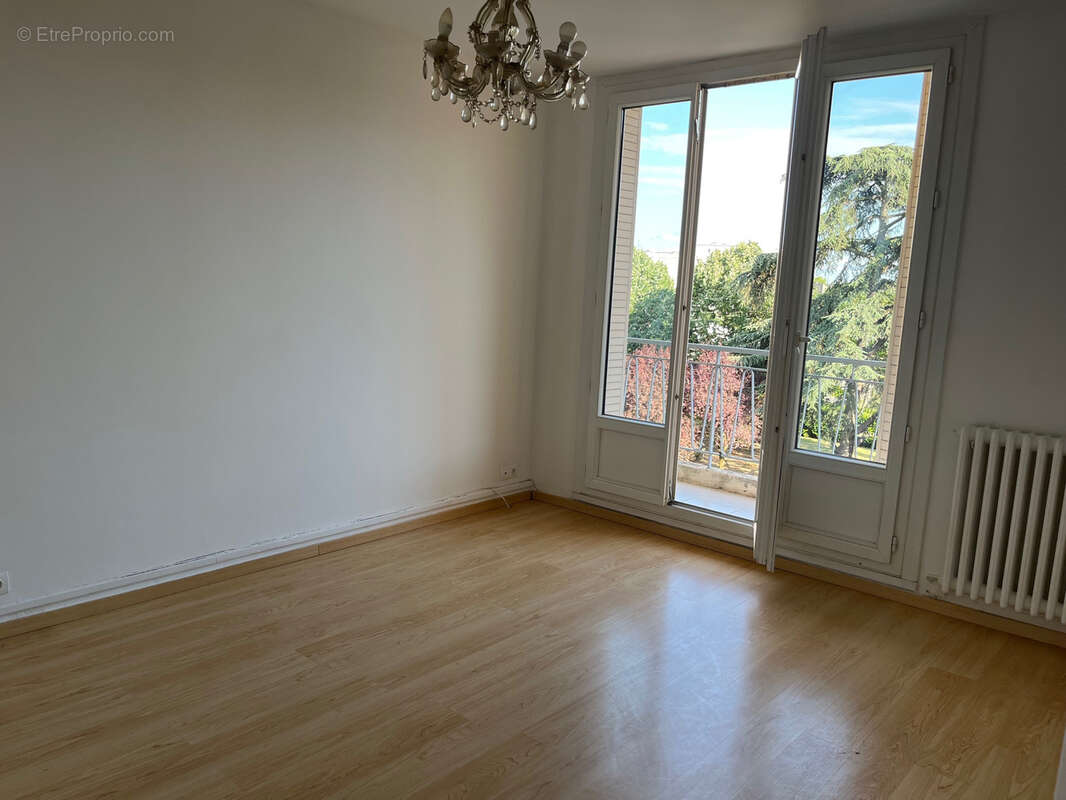 Appartement à LYON-8E