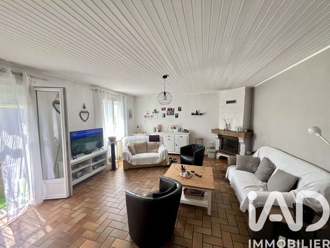 Maison 85 m² à Chatenoy-En-Bresse  - photo 3