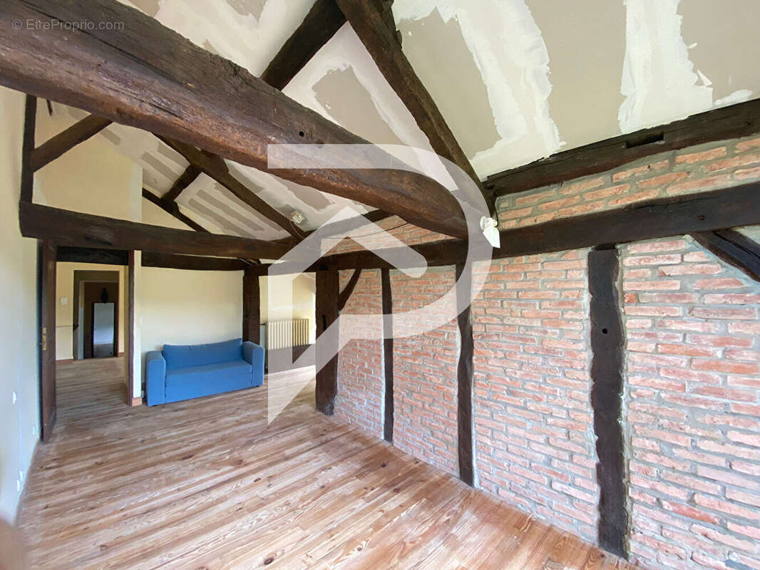 Demeure de charme, 9 pièces 267 m² et ses dépendances sur 2 Hectares, POUILLON - photo 6