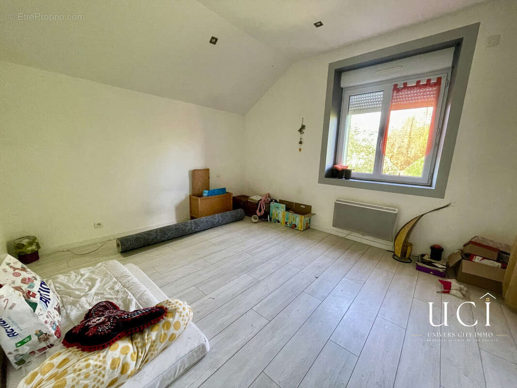 Maison 123 m² à Corcoue-Sur-Logne  - photo 5