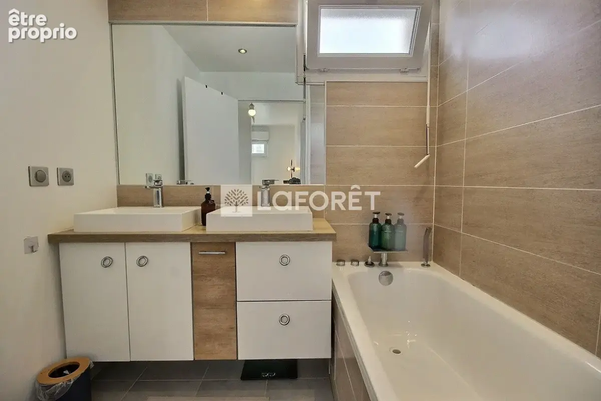 Appartement Courbevoie 5 pièce(s) 103.15 m2 - photo 18