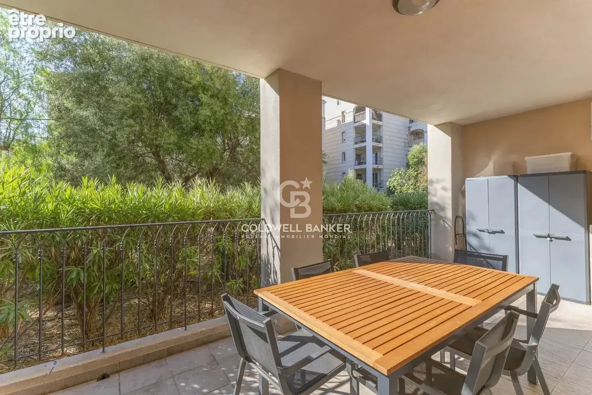 L'ile-rousse - centre ville - Beau T3 avec loggia - photo 4