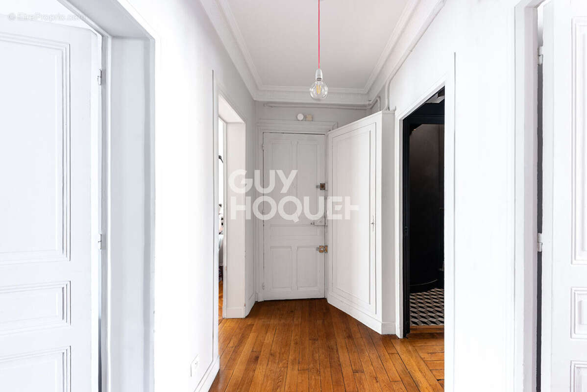 Appartement à PARIS-12E