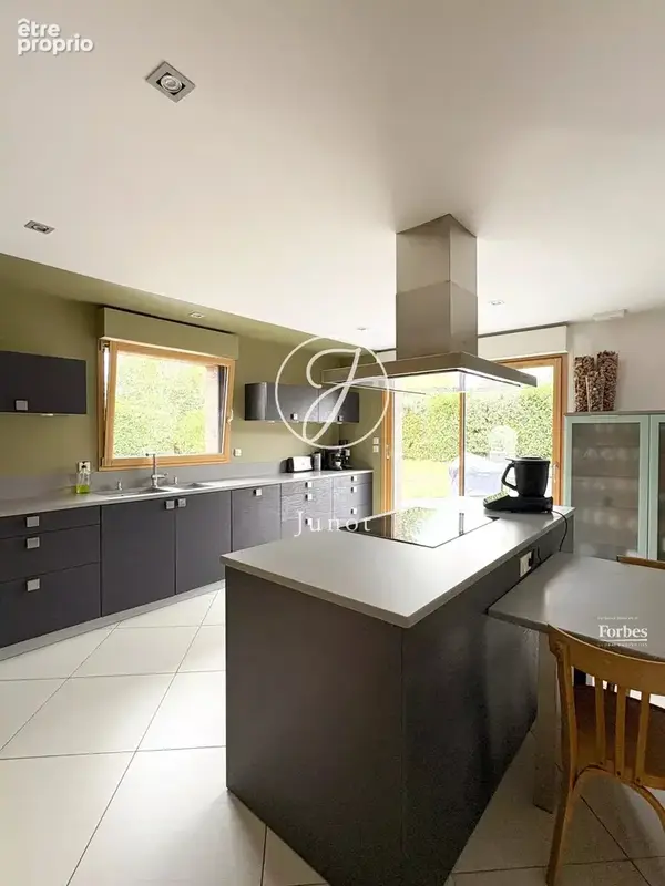 CAMPHIN-EN-PÉVÈLE – DOMAINE PRIVÉ -  Maison d’architecte de 212 m² - 6 chambres - Terrain d’environ 1 250 m² - Jardin - Garage - - photo 17