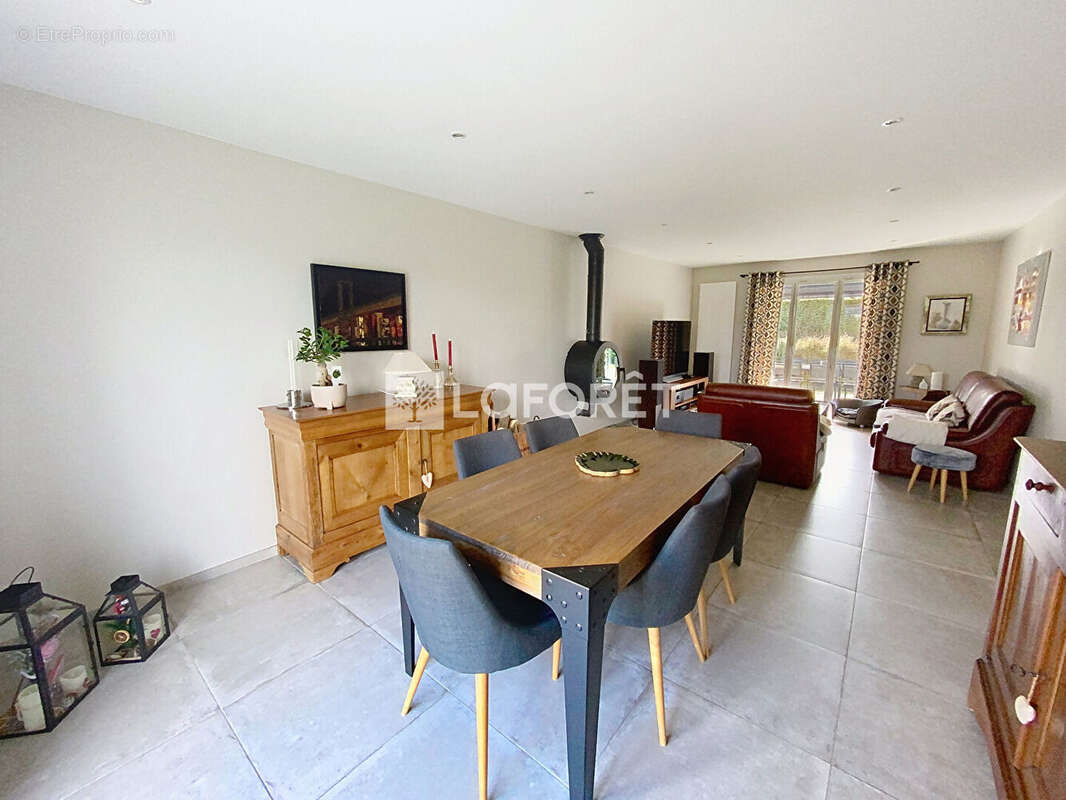 Maison à VERNEUIL-SUR-SEINE