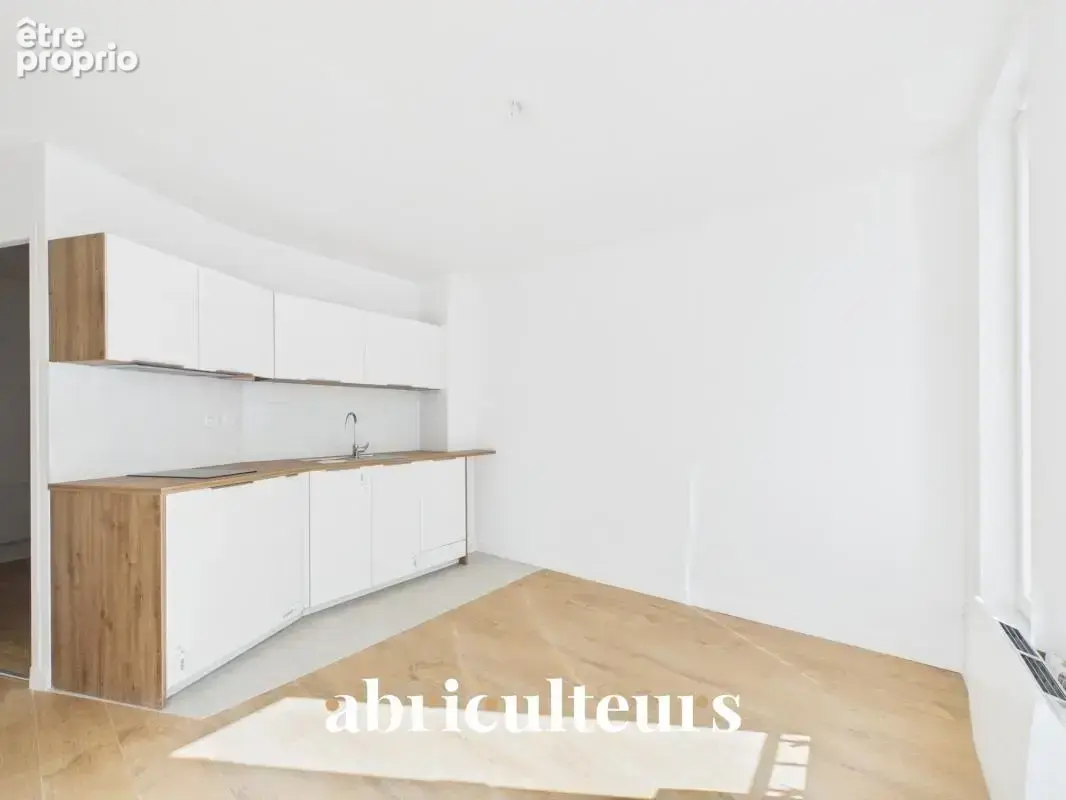 Bel appartement rénové et lumineux dans un quartier recherché du 18ème arrondissement - photo 2