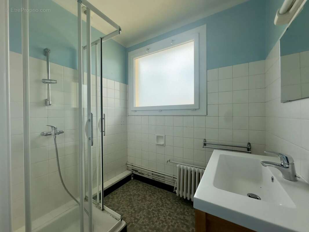 Appartement à VENERQUE