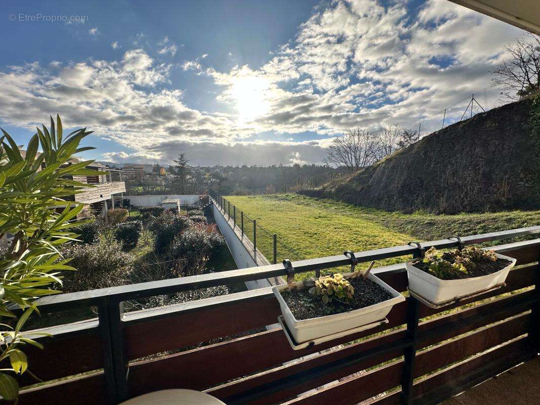 Appartement à L'ARBRESLE