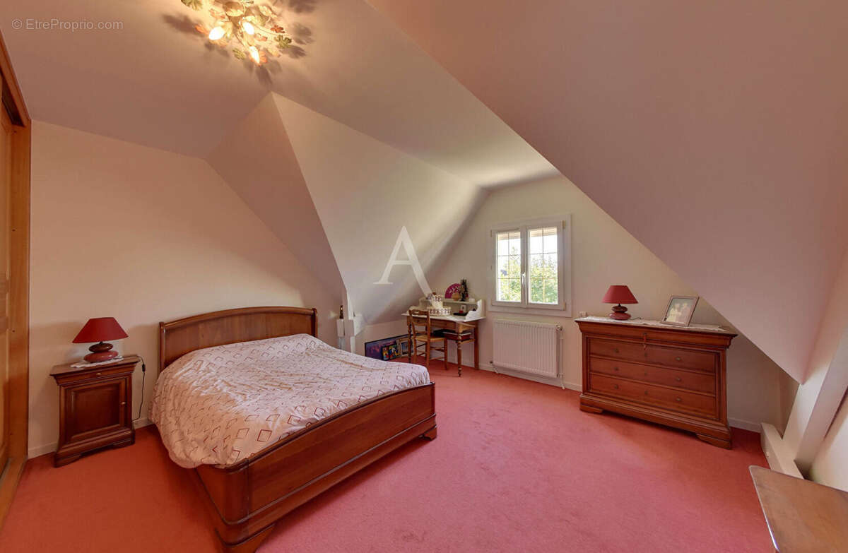 Maison à GRISY-SUISNES