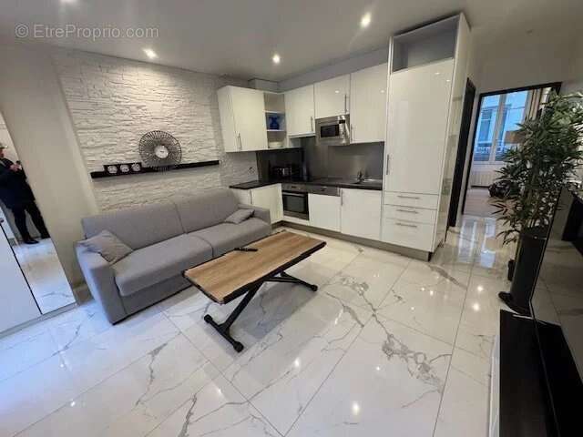 Appartement à PARIS-2E