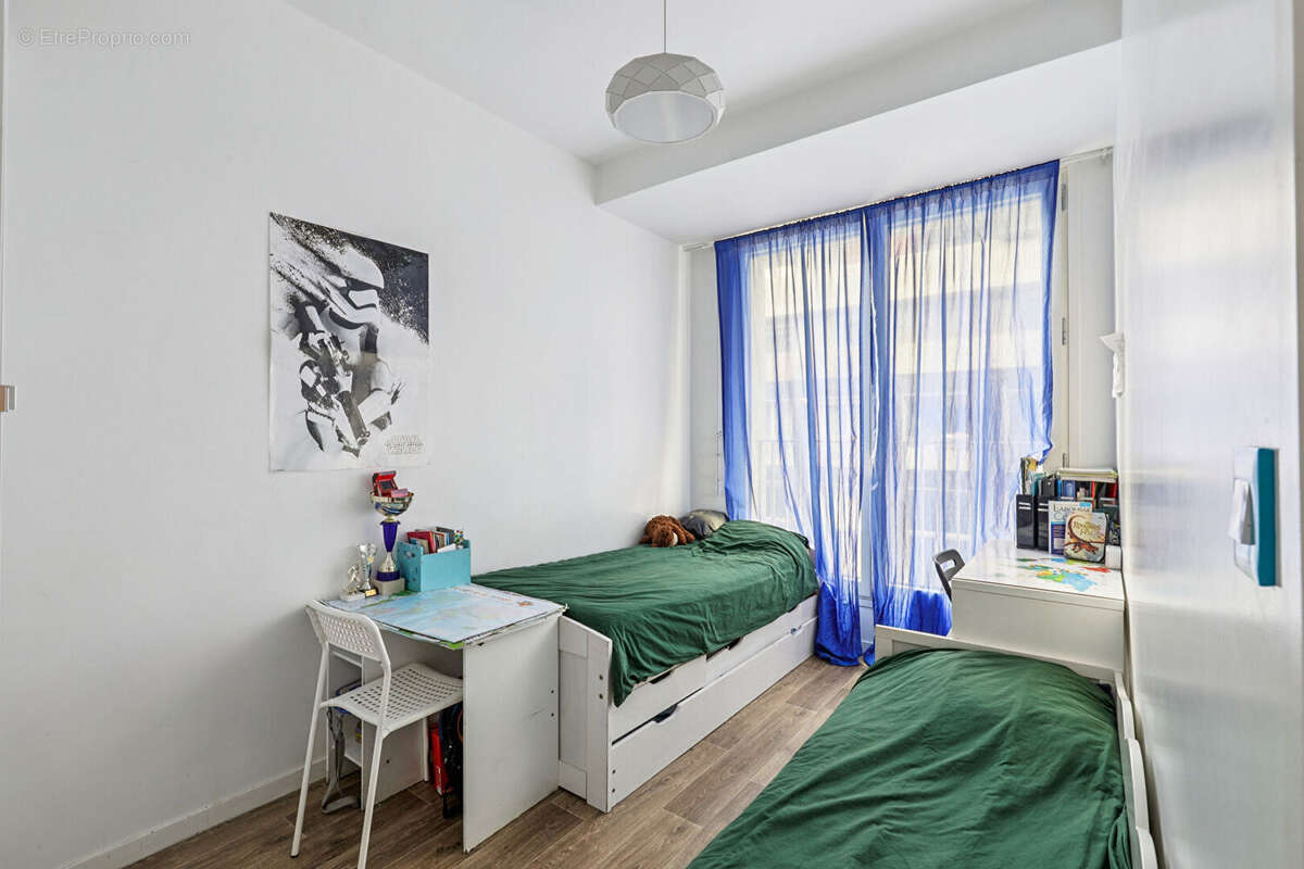 Appartement à NANTERRE