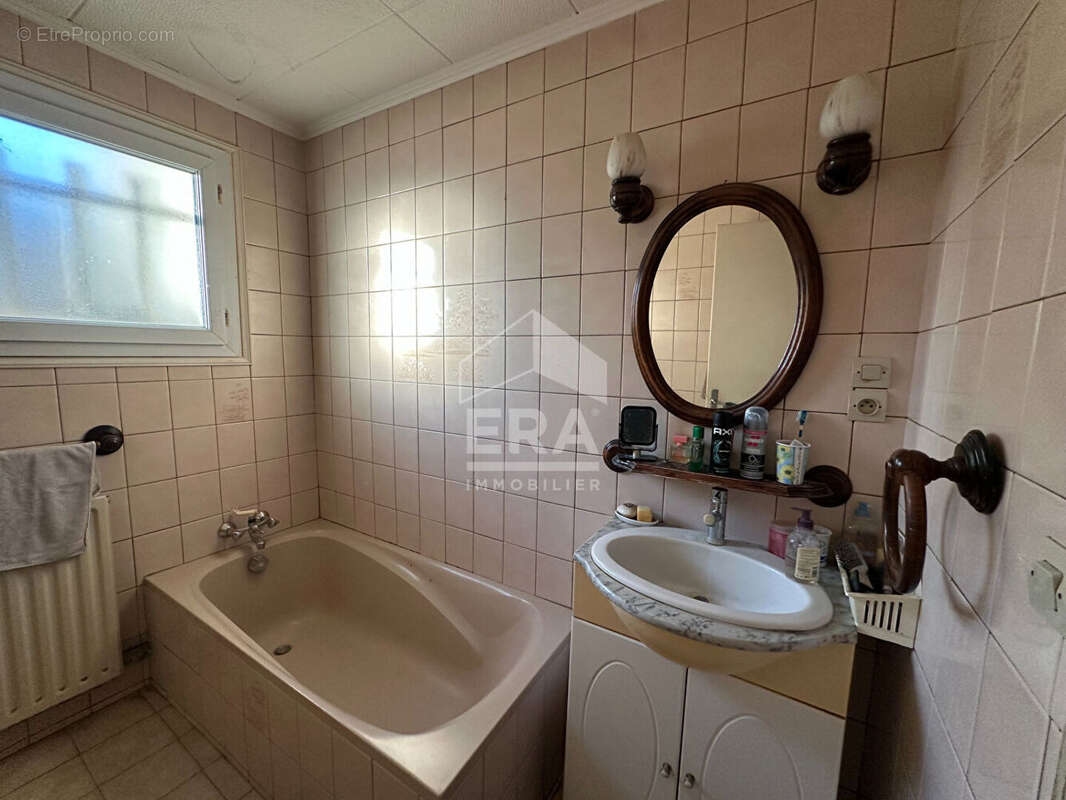 Maison à CHATEAU-ARNOUX-SAINT-AUBAN