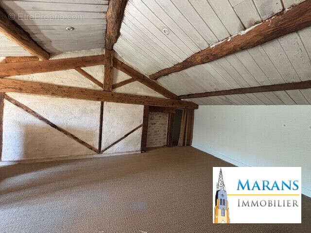 Maison à LE GUE-DE-VELLUIRE