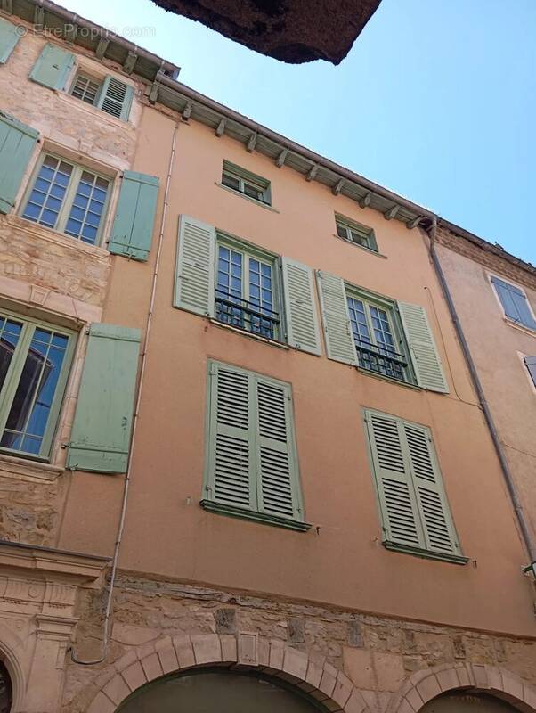 Appartement à VILLEFRANCHE-DE-ROUERGUE