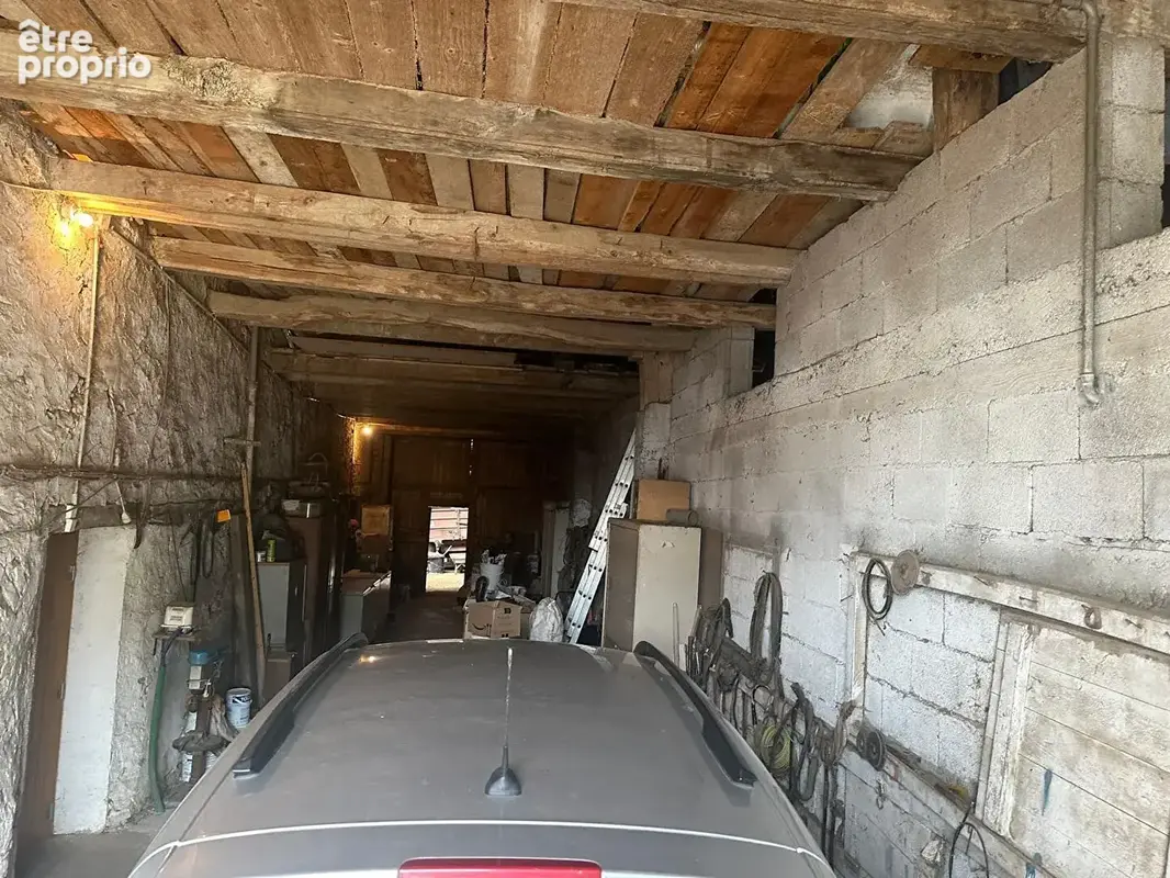 Maison de 4 chambres et son terrain de 7500 m2 - photo 8