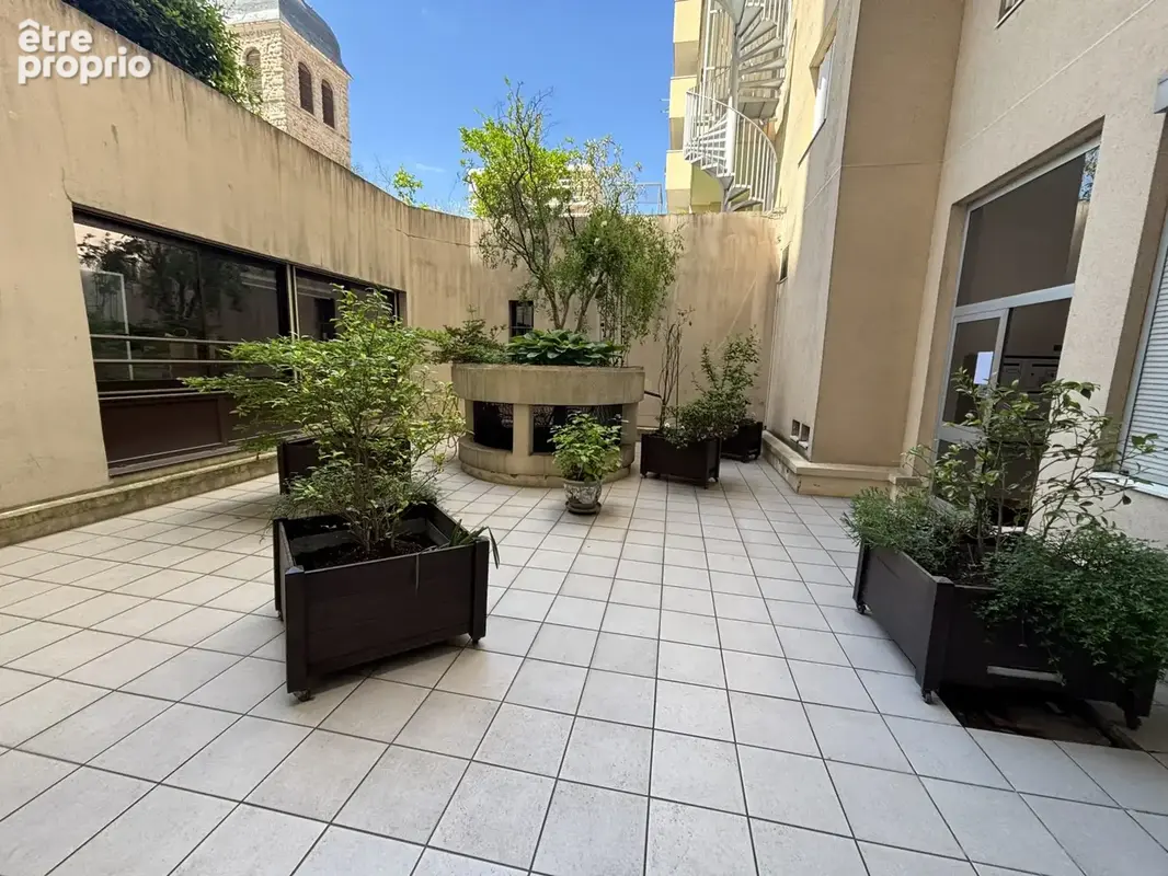 Appartement 2 pièces 52 m² à vendre à Saint-Etienne (42000) - photo 3