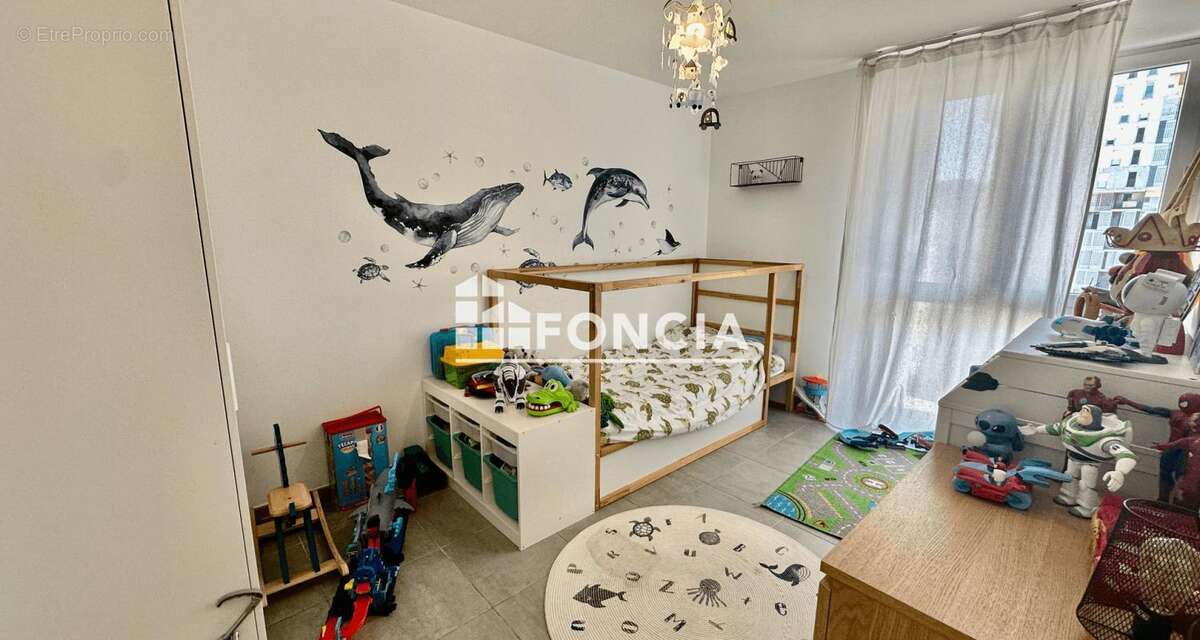 Appartement à MARSEILLE-2E