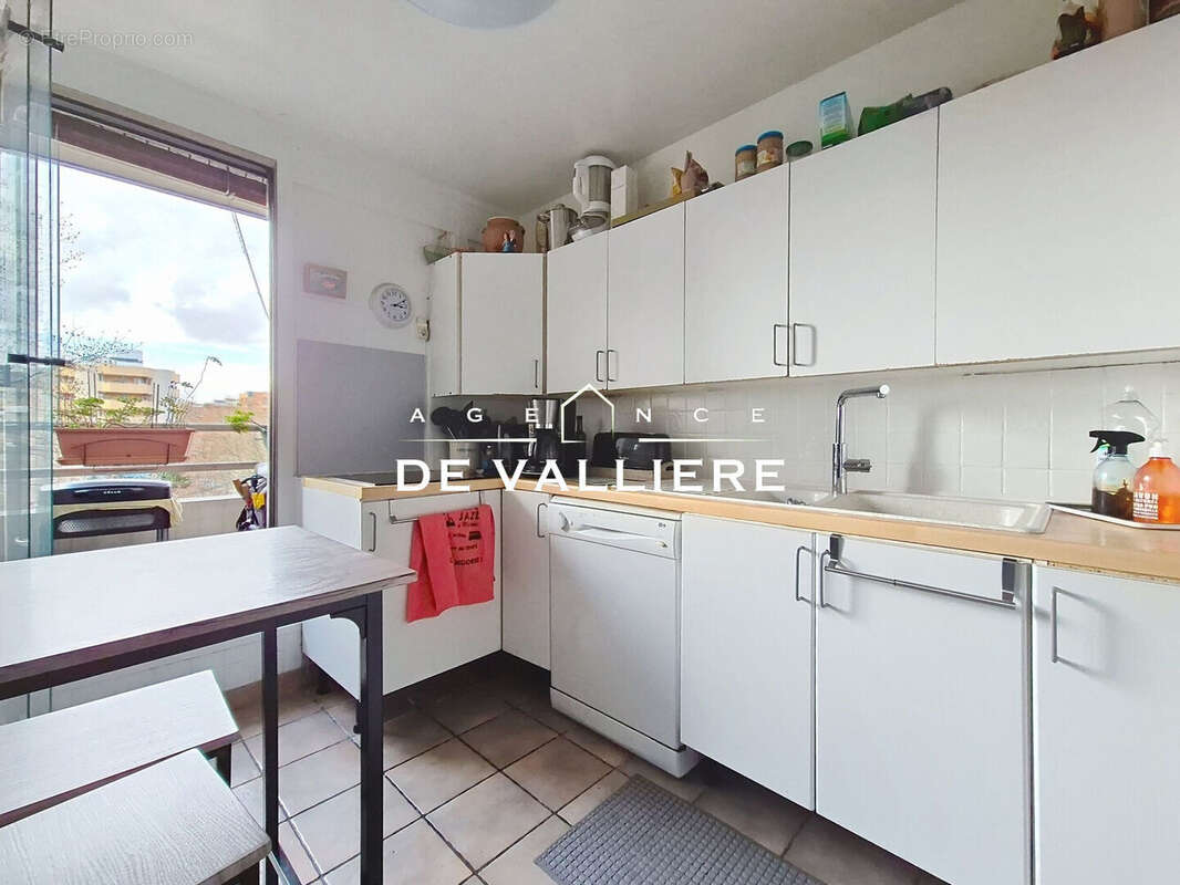 Appartement à NANTERRE