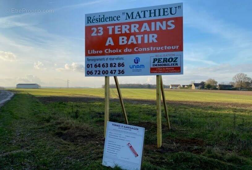 Terrain à VOULANGIS