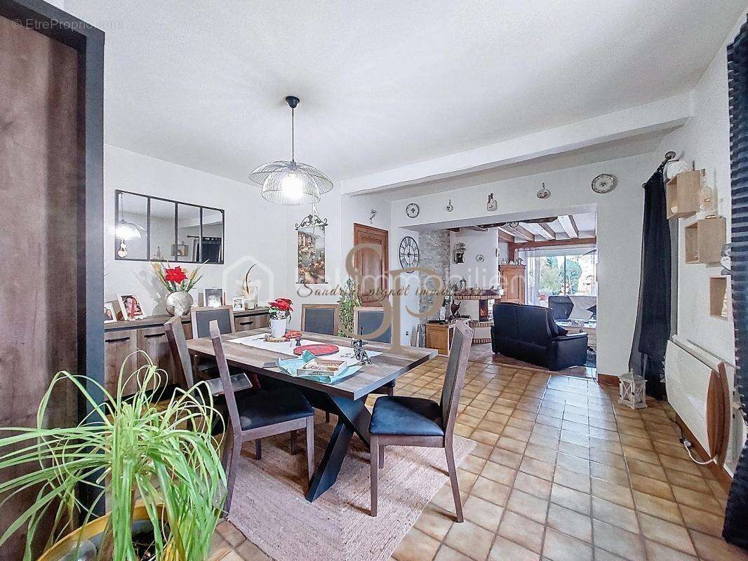 Maison à MISY-SUR-YONNE