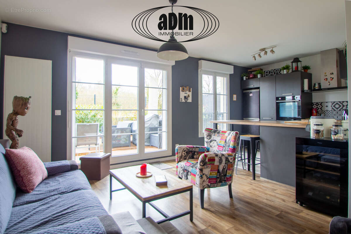 Appartement à VILLENEUVE-SAINT-DENIS