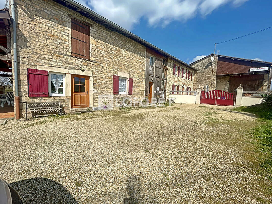 Appartement à ARBIGNY