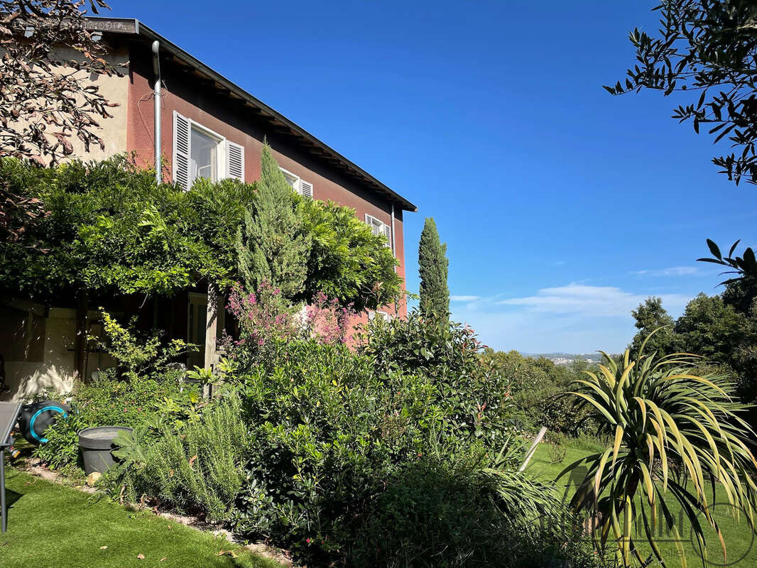 Maison à TERNAY
