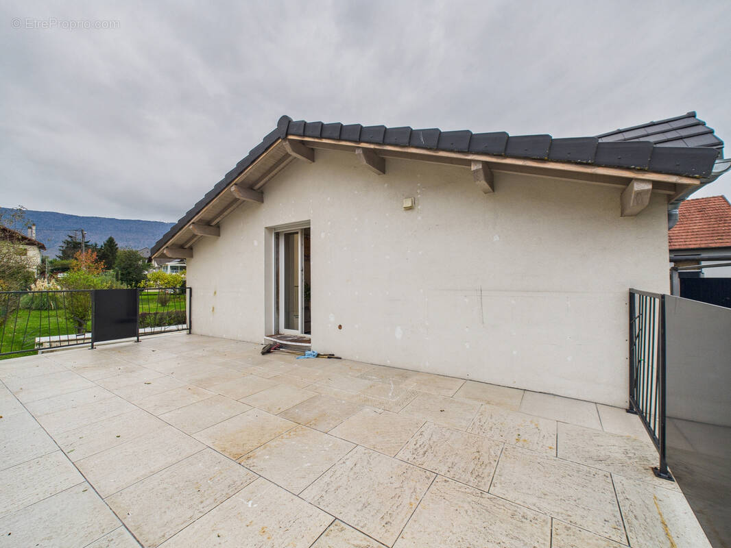 Appartement à VIVIERS-DU-LAC