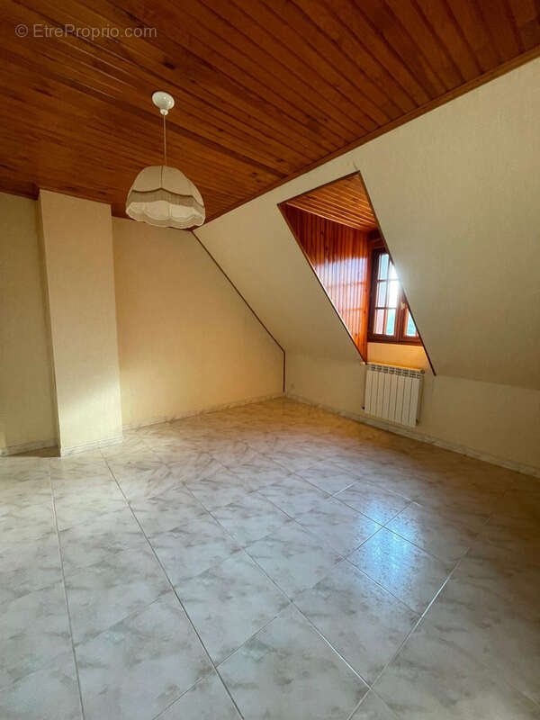 Maison à GOMMECOURT