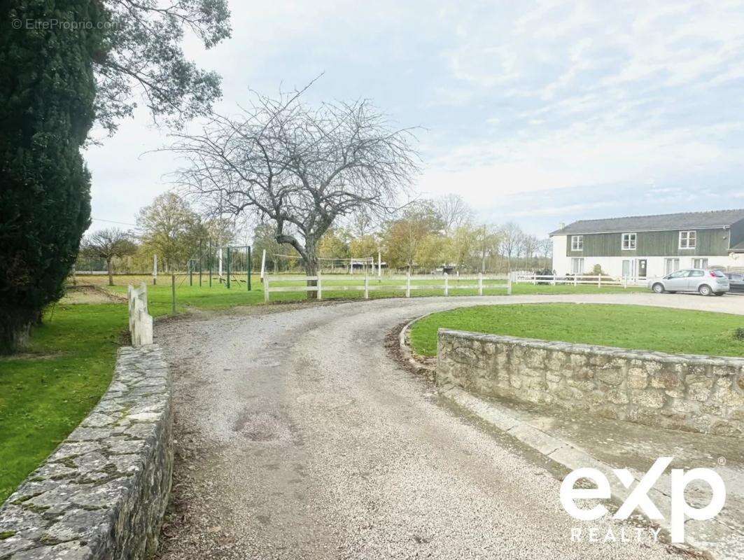 Maison à LA MEZIERE