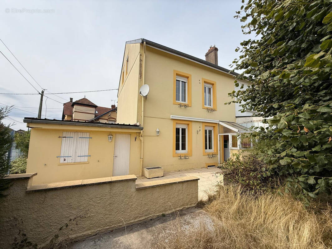 Maison à SAINTE-MARIE-AUX-CHENES